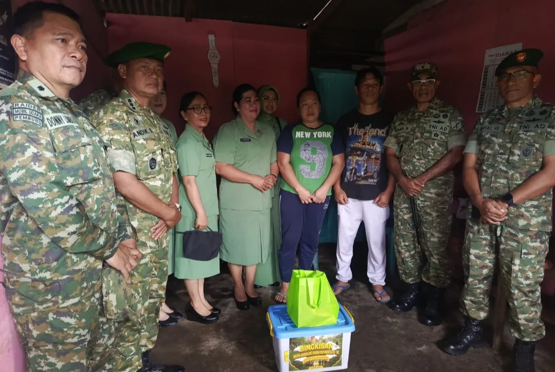 Danramil 06/Tomohon Mayor Donny Lumenta Kawal Penyerahan Bantuan HUT Kodam Merdeka