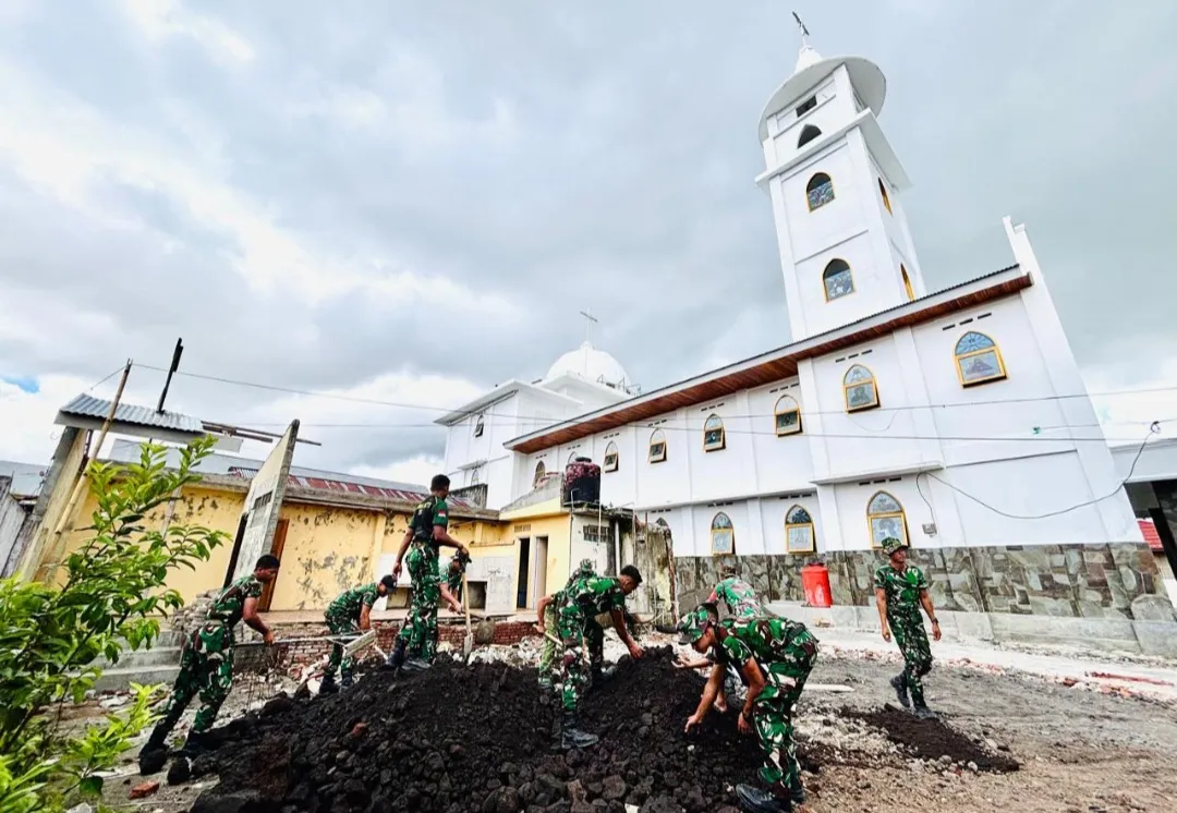Karya Bakti Kodim 1302/Minahasa: Merajut Nilai Pluralisme dari Dinding Santa Rosa Delima