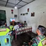 Koramil 1302-10/Sonder Gelar Nonton Bareng Piala Dunia Bersama Warga Minahasa