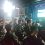 Jaga Stabilitas Wilayah, Koramil 1302-16/Tumpaan Nobar Bola Bersama Warga