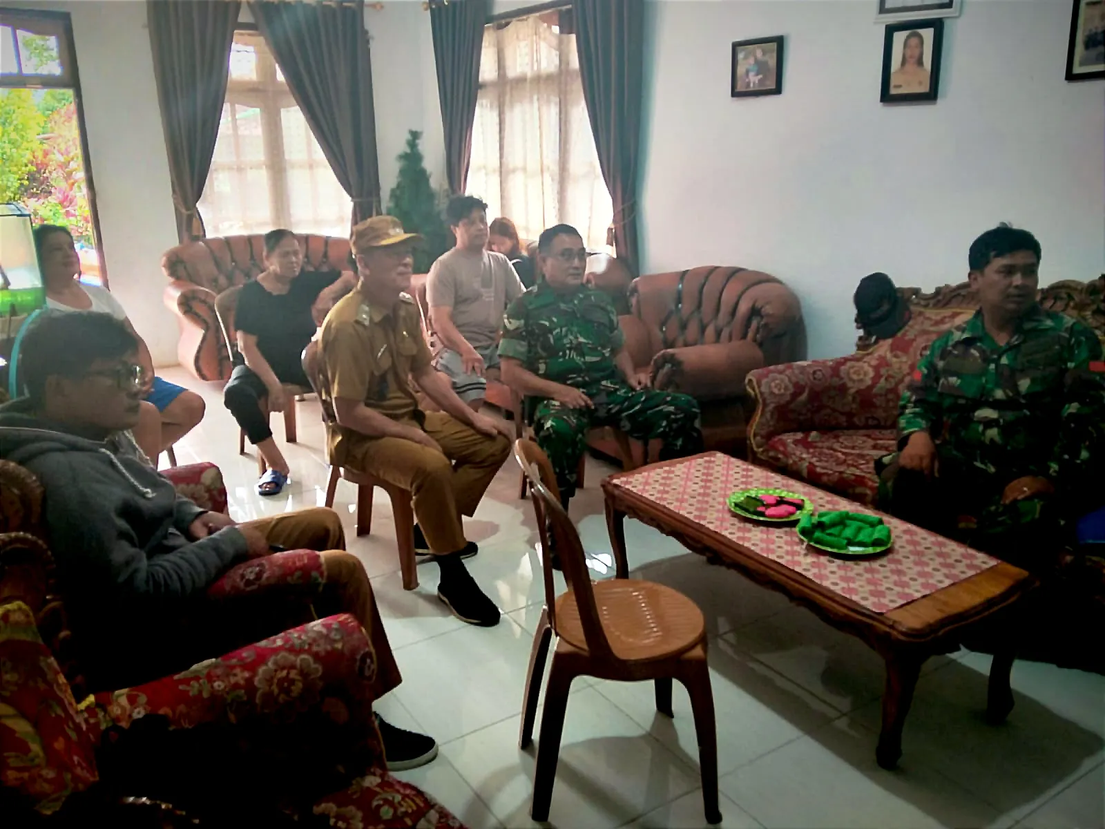 Lewat Nobar Piala Dunia, TNI Dan Masyarakat Perkuat Silaturahmi