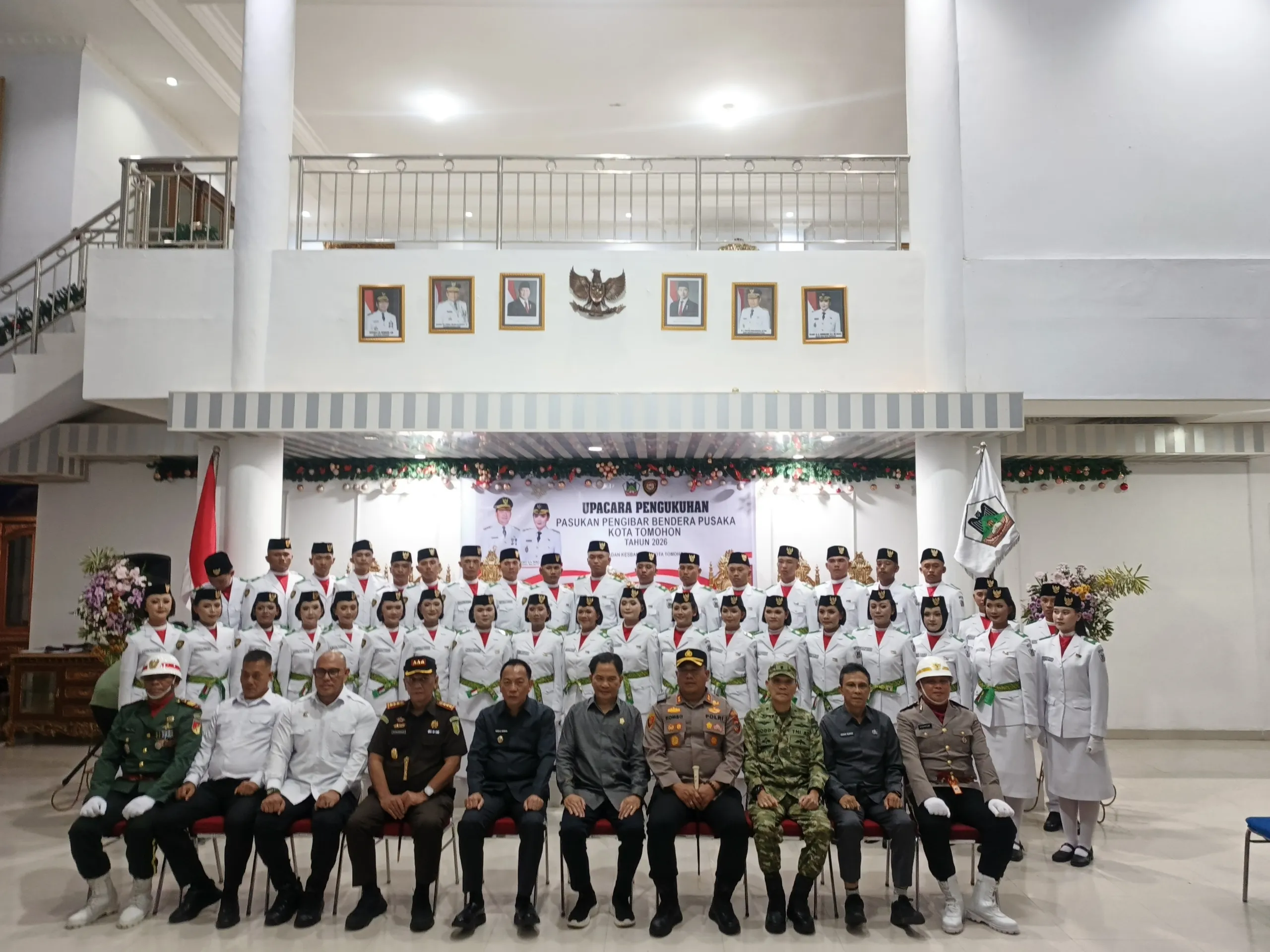 “Di Balik Pengukuhan Paskibraka, Ada Dukungan TNI.”