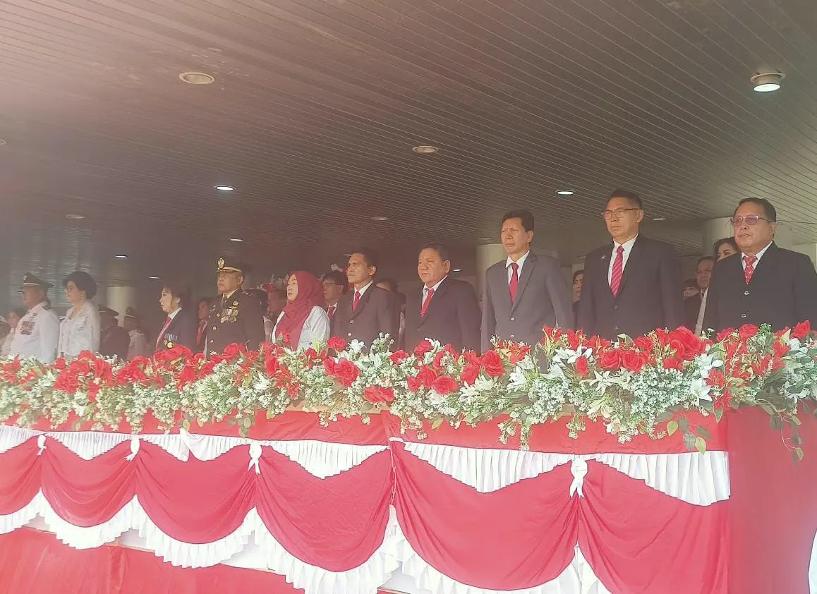 “Momentum HUT RI ke-81, TNI Perkuat Kebersamaan Di Minsel.”