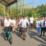 “TNI Bersinergi, Tomohon Bergerak: Fun Bike Semarakkan HAORNAS 2026.”