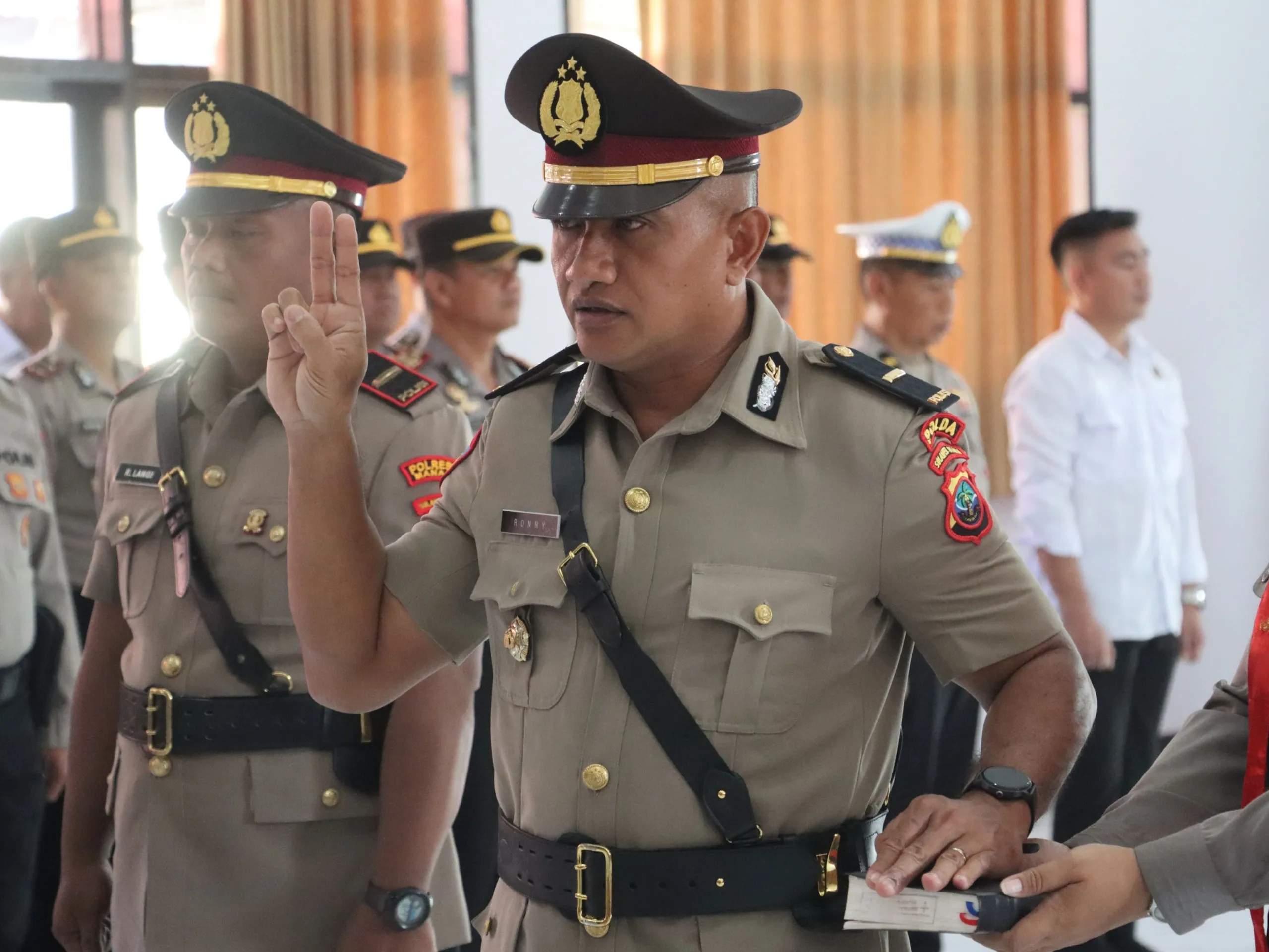 Kapolsek Kawangkoan Berganti, IPDA Ronny Steven Ambat Resmi Jabat Kapolsek